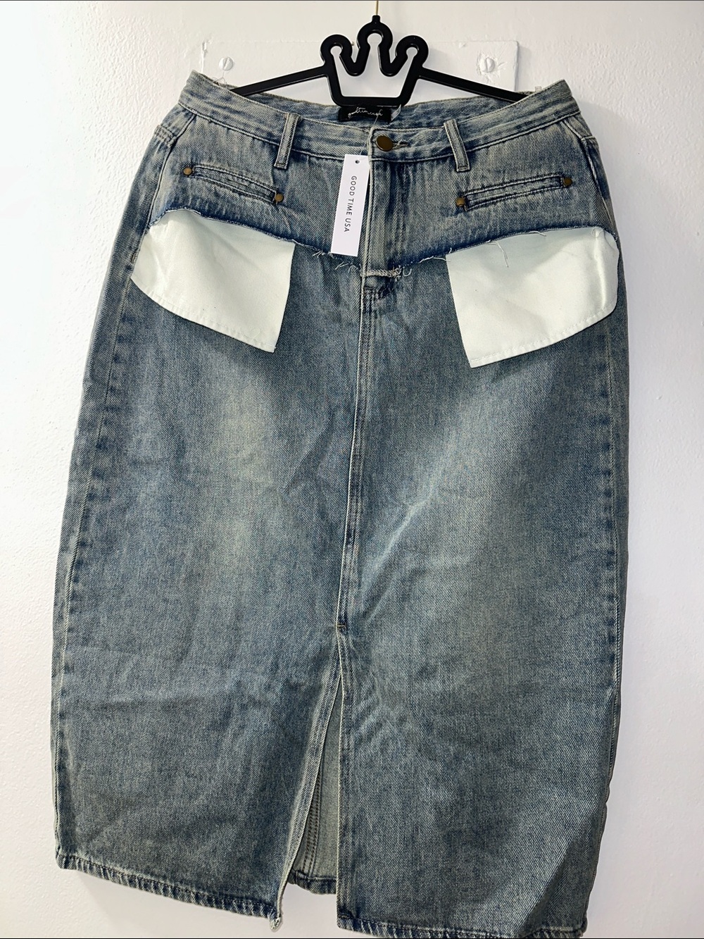 Straight Leg Women's Jeans in Faded Blue Denim